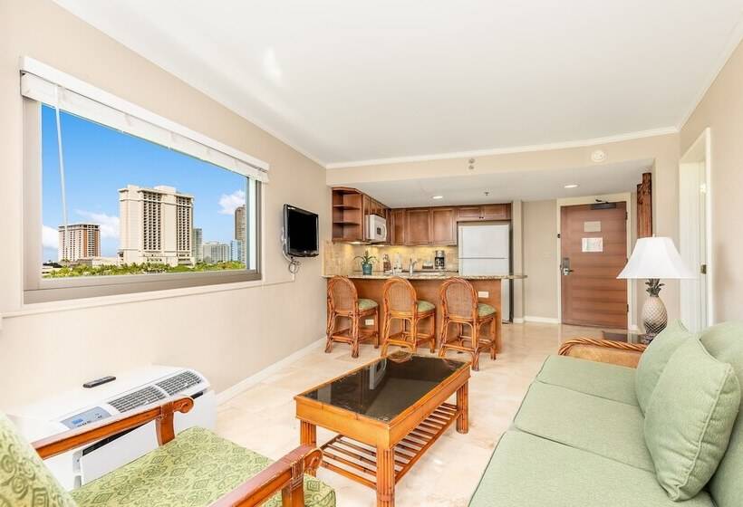 سوییت با چشم‌انداز دریا, Luana Waikiki Hotel & Suites