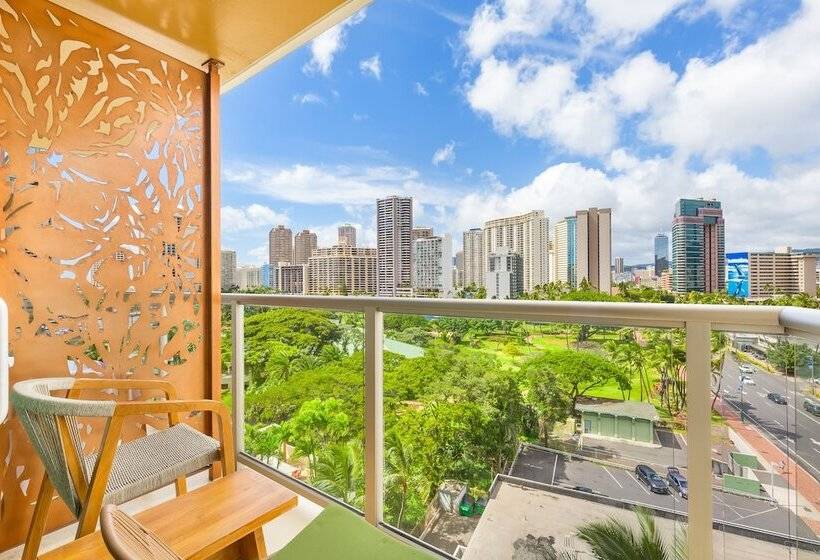 Standard Room Double Bed City View, Luana Waikiki Hotel & Suites