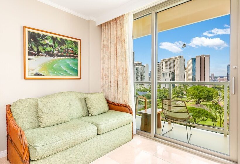 Standard Room Double Bed City View, Luana Waikiki Hotel & Suites