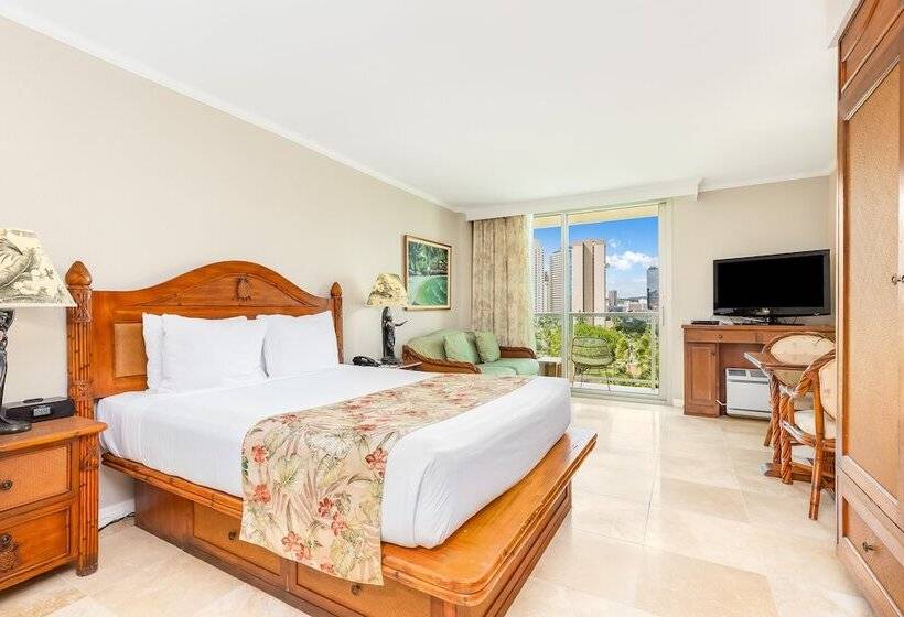 Standard Room Double Bed City View, Luana Waikiki Hotel & Suites