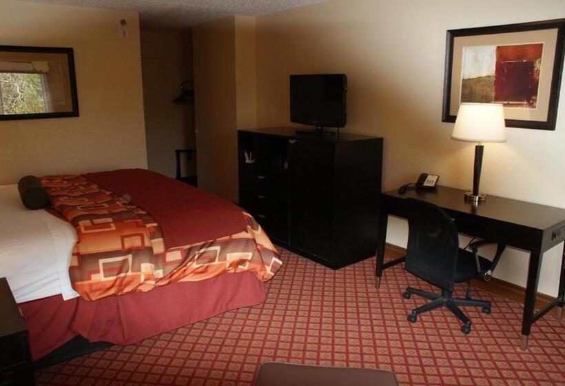 Стандартный Номер Кровать Кинг, Wyndham Garden Stillwater