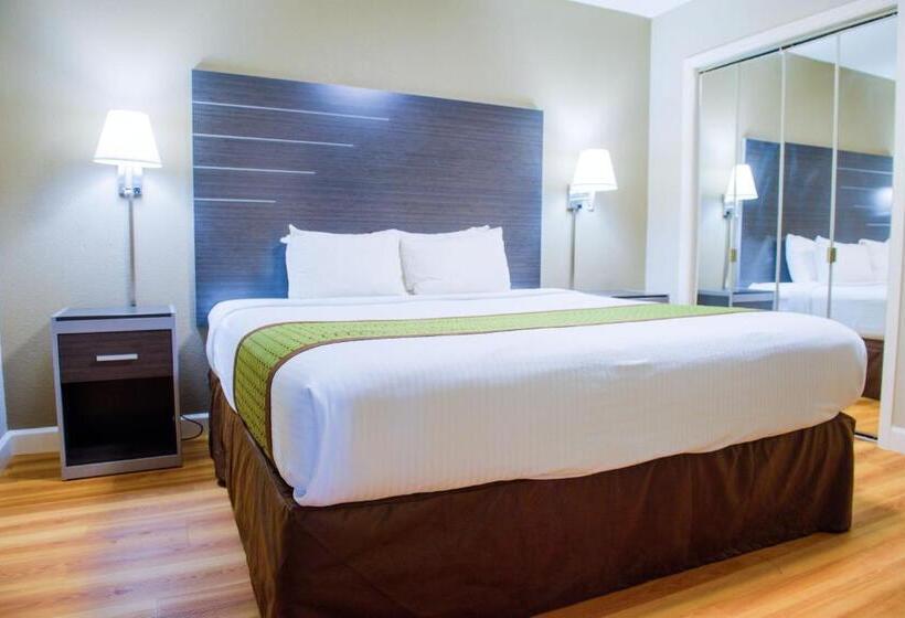 Стандартный Номер Кровать Кинг, Days Inn & Suites By Wyndham Athens