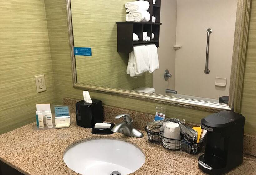 اتاق استاندارد, Hampton Inn Evansville/airport