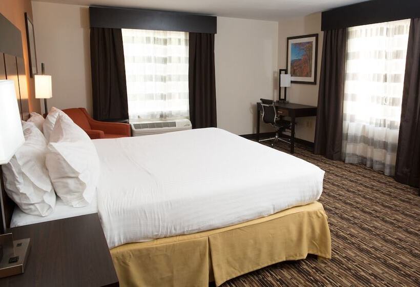 Люкс, Holiday Inn Express Hotel & Suites Cherokee Casino, An Ihg