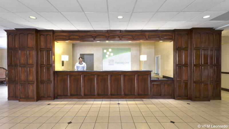 اتاق اجرایی با تخت بزرگ, Holiday Inn Houston Hobby Airport, An Ihg