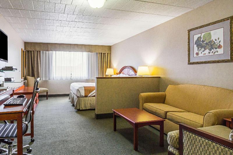 Люкс Кровать Кинг, Quality Inn & Suites