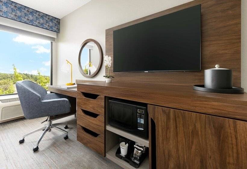 Номер Стандарт, Hampton Inn Long Island/islandia