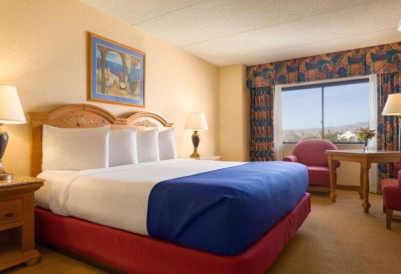 Номер Deluxe, Harrah S Laughlin Beach Resort & Casino