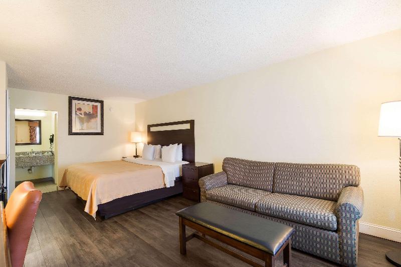 Стандартный Номер Кровать Кинг, Quality Inn & Suites Conference Center Statesboro Historic District