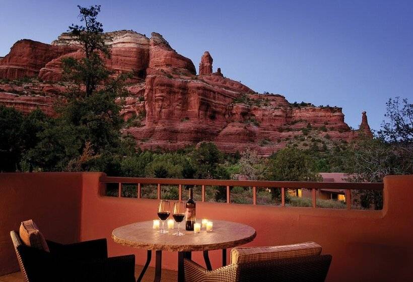 سوئیت با تخت بزرگ, Enchantment Resort