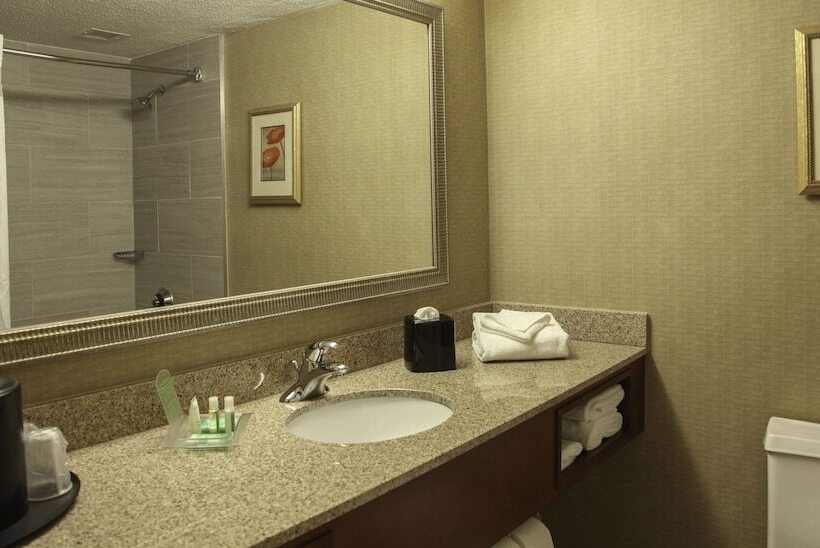 Номер Стандарт 2 Двуспальные Кровати, Holiday Inn Dayton/fairborn I 675, An Ihg
