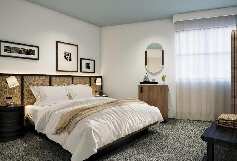 اتاق استاندارد با تخت بزرگ, Romer House Waikiki   Adults Only