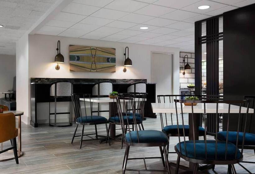 اتاق استاندارد با 2 تخت دوبل, Des Moines Marriott Downtown