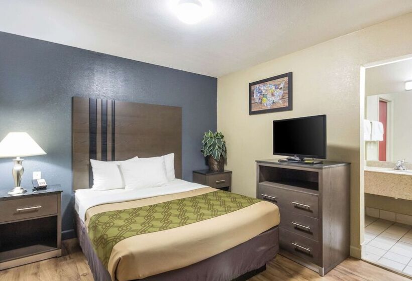 سوییت, Econo Lodge Inn & Suites I 35 At Shawnee Mission