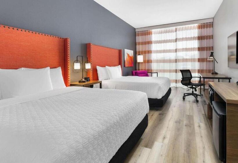 Номер Стандарт Адаптированный для Инвалидов, La Quinta Inn & Suites By Wyndham Lewisville