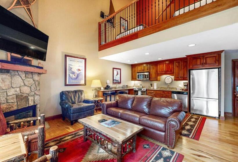 Апартаменты 1 Спальня, Lion Square Lodge