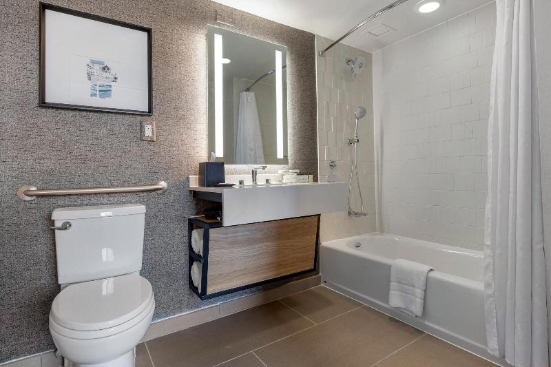 스위트, Sheraton Suites Old Town Alexandria