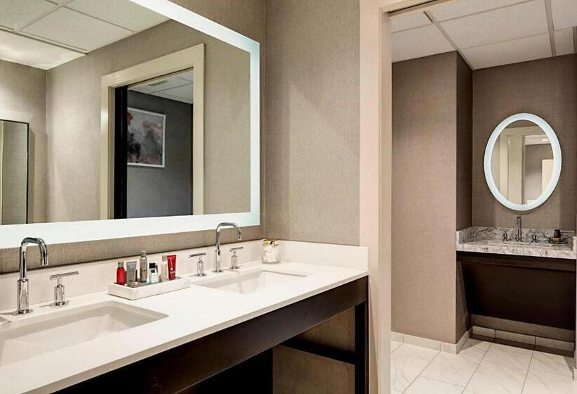 스위트, Lincolnshire Marriott Resort