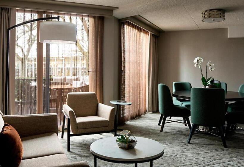 스위트, Lincolnshire Marriott Resort
