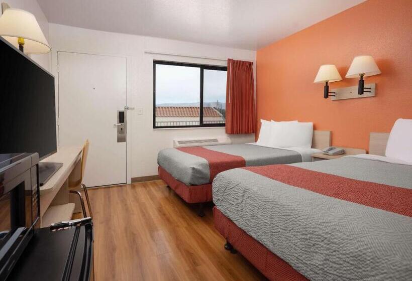 Четырехместный Номер Deluxe, Motel 6 San Luis Obispo, Ca  North