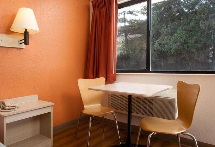 Номер Стандарт Адаптированный для Инвалидов, Motel 6 San Luis Obispo, Ca  North