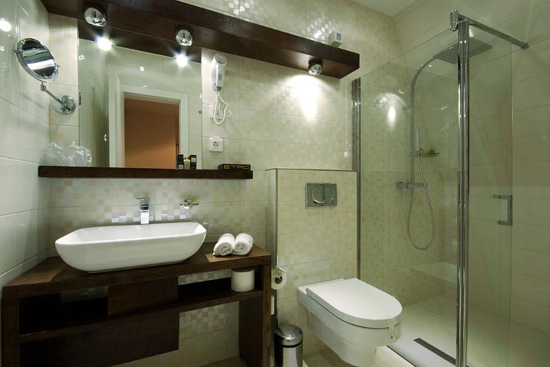 سوییت سوپریور, Drury Plaza Hotel Broadview Wichita