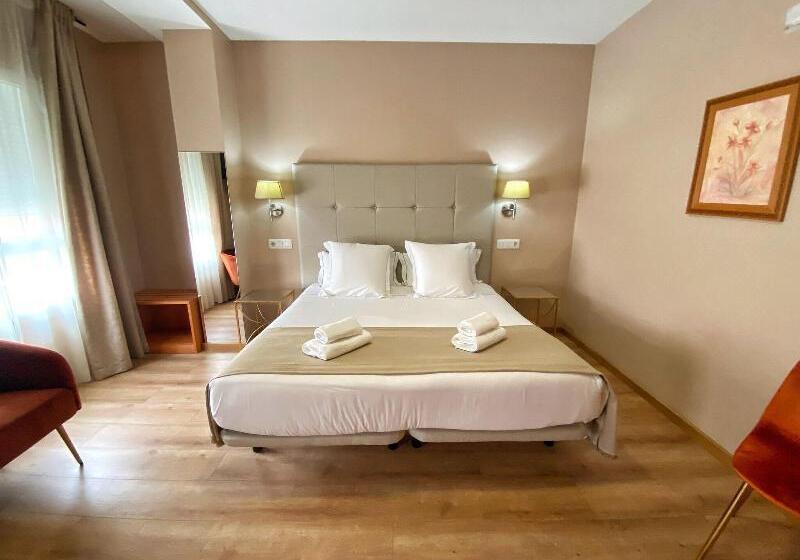اتاق دلوکس مخصوص معلولین, Drury Plaza Hotel Broadview Wichita