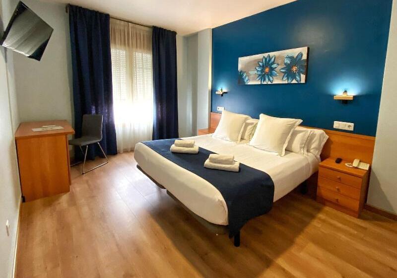 اتاق دلوکس مخصوص معلولین, Drury Plaza Hotel Broadview Wichita
