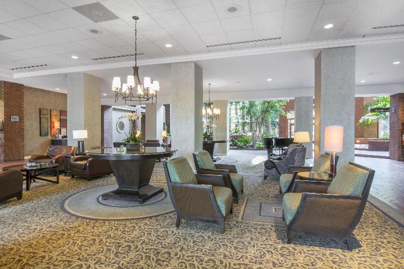 스위트 킹사이즈 침대, Omni Charlottesville