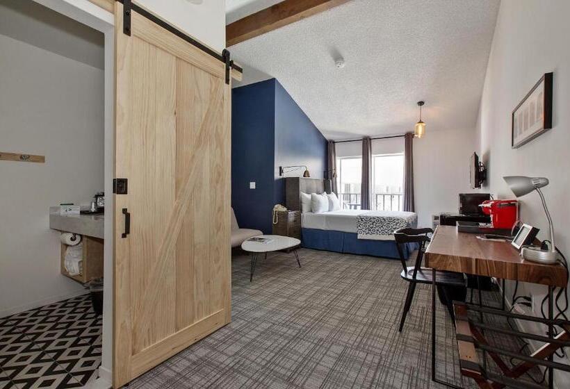 Номер Deluxe с Балконом, Sideways Inn