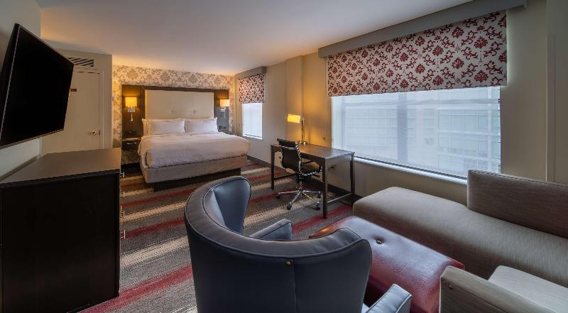 스탠다드 룸 킹사이즈 침대, West End Washington Dc, Tapestry Collection By Hilton