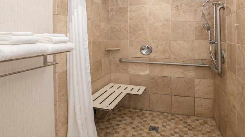 Номер Стандарт Адаптированный для Инвалидов, Holiday Inn Portland   Columbia Riverfront, An Ihg