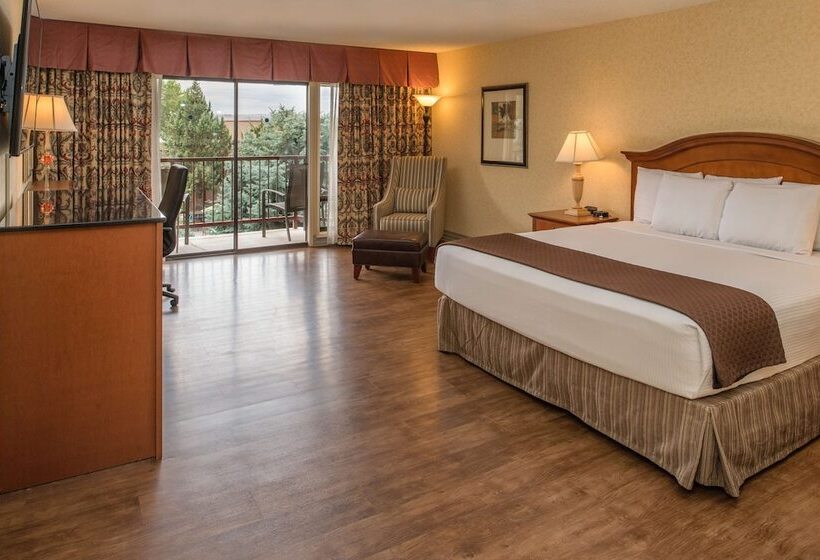 سوییت خانوادگی, Red Lion Hotel Pasco Airport & Conference Center