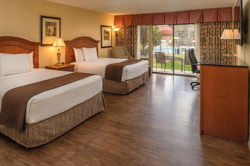 اتاق استاندارد برای معلولان, Red Lion Hotel Pasco Airport & Conference Center