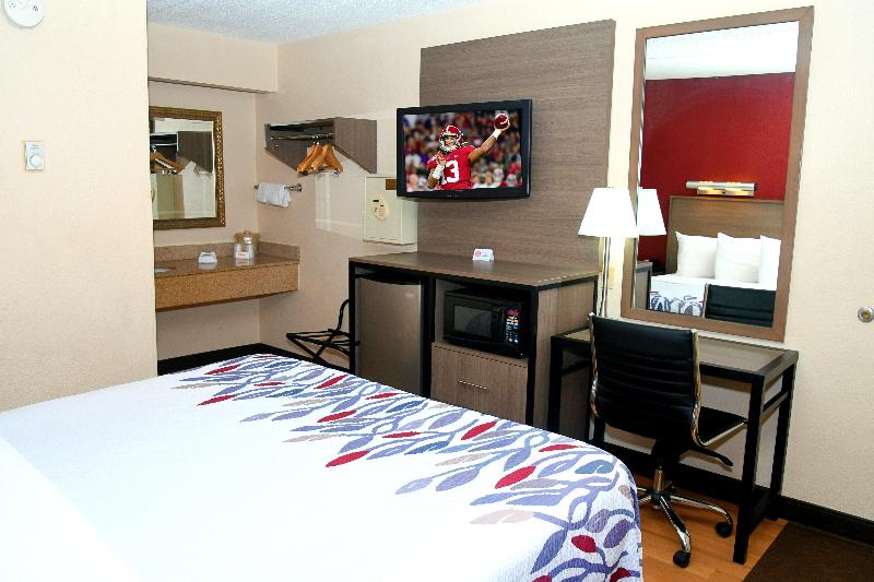 اتاق سوپریور با تخت بزرگ, Red Roof Inn Richmond South