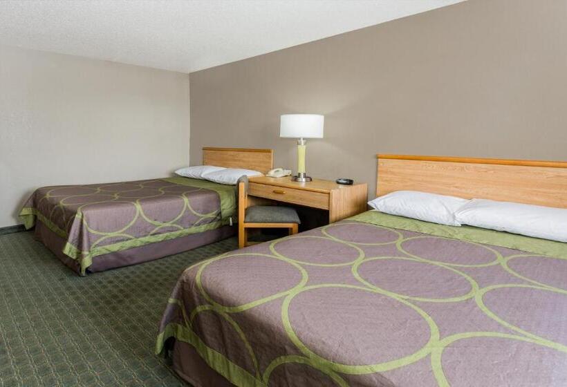 Номер Стандарт 2 Двуспальные Кровати, Super 8 By Wyndham St. Charles