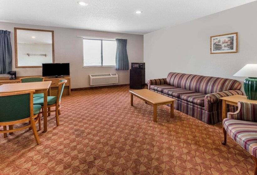 Номер Стандарт 2 Двуспальные Кровати, Super 8 By Wyndham St. Charles