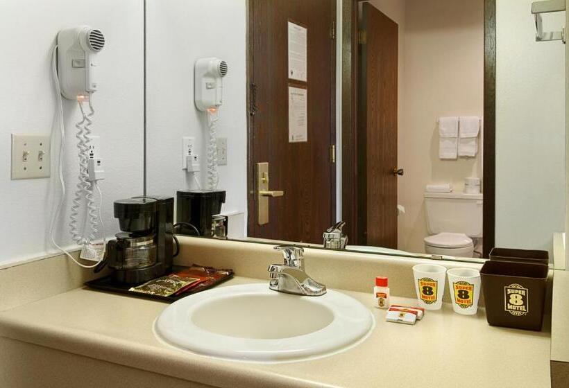장애인을 위한 스탠다드 룸, Super 8 By Wyndham Tomah Wisconsin