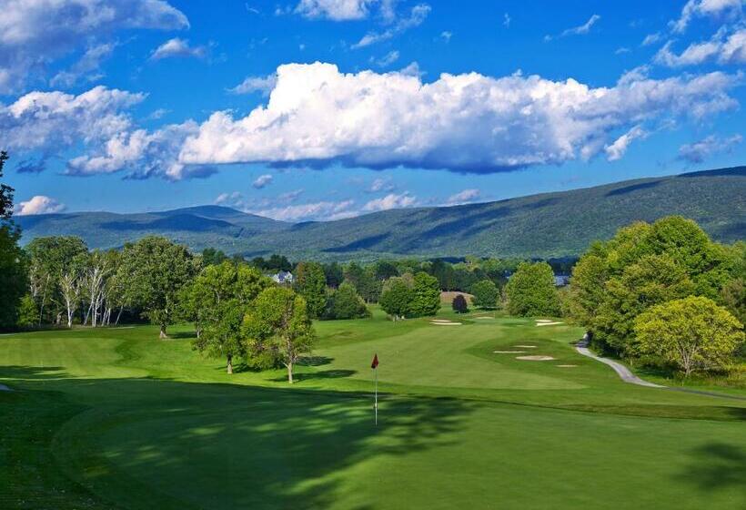 Номер Стандарт Кровать Кинг Адаптированный для Инвалидов, The Equinox Golf Resort & Spa