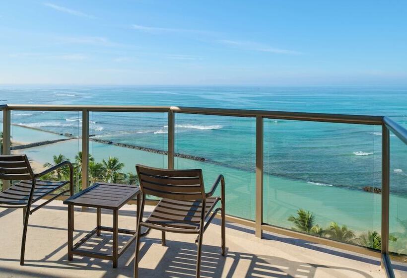 اتاق لوکس با چشم‌انداز دریا, Aston Waikiki Circle