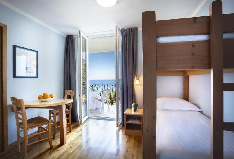 سوییت خانوادگی, Maistra Select Island Hotel Katarina