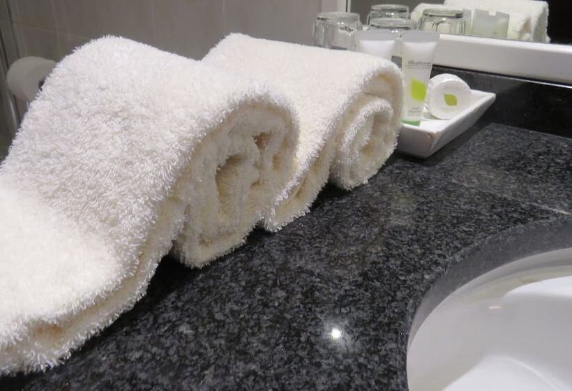 اتاق استاندارد یک نفره, Pestana Rovuma