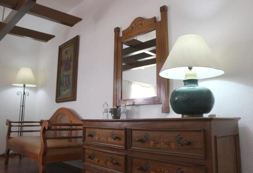سوییت جونیور, De Mendoza