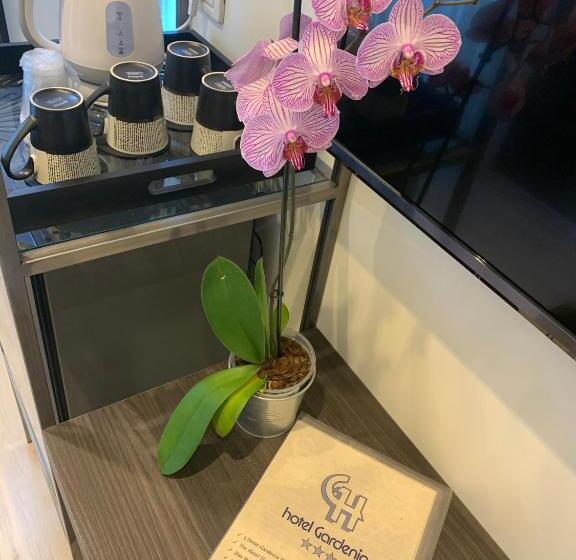 디럭스 룸 킹사이즈 침대, Gardenia