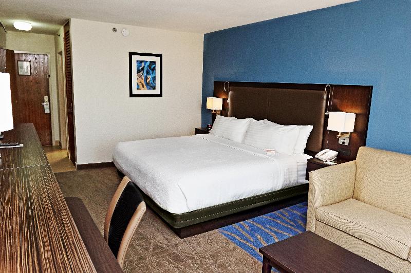 اتاق استاندارد با تخت بزرگ, Holiday Inn Mayaguez & Tropical Casino, An Ihg