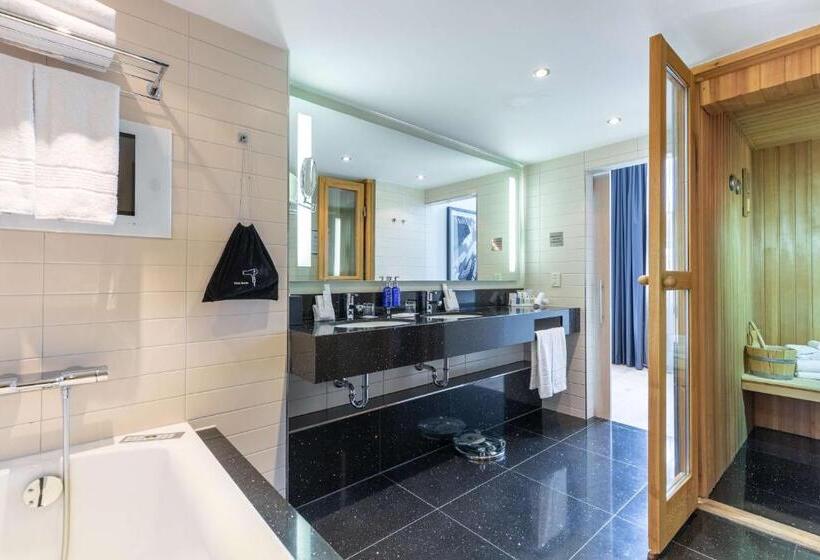 سوئیت با چشم‌انداز کانال, Radisson Blu Hotel, Amsterdam City Center