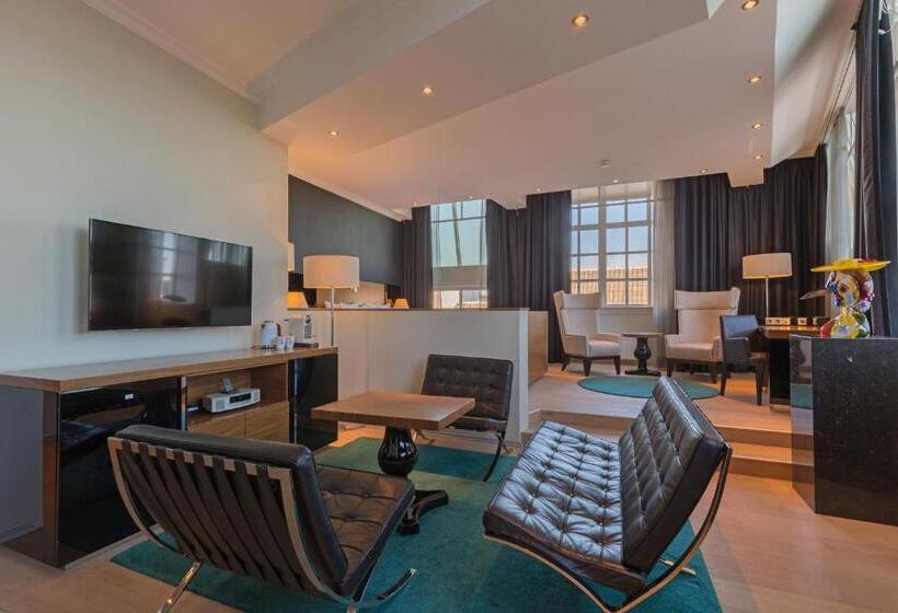 سوئیت با چشم‌انداز کانال, Radisson Blu Hotel, Amsterdam City Center