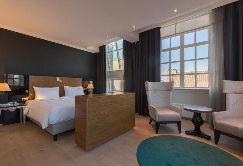 سوئیت با چشم‌انداز کانال, Radisson Blu Hotel, Amsterdam City Center