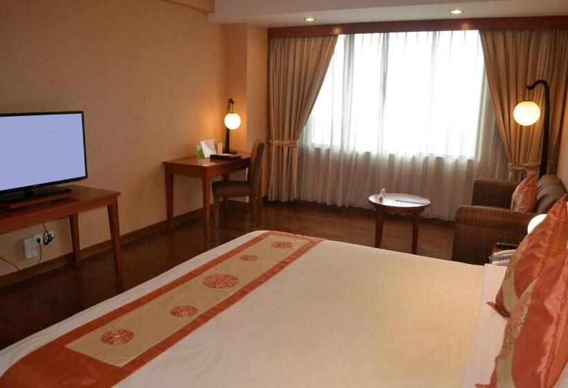 Quarto Executivo Cama King, Artotel Gelora Senayan Jakarta