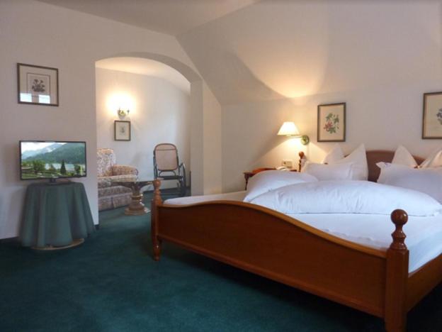 Номер Стандарт Вид на Озеро, Seehotel Enzian